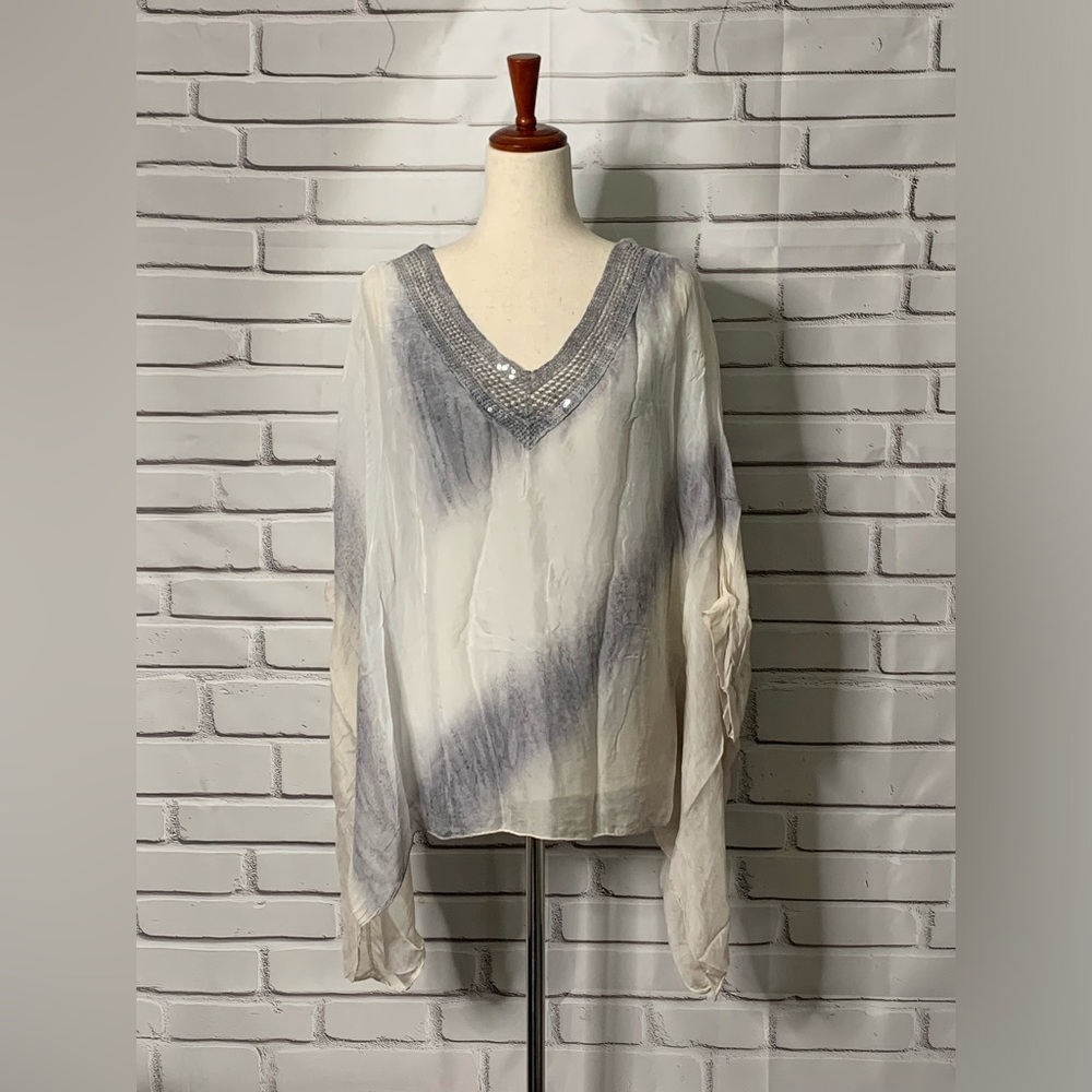 Elegant Gray and White Women's Top